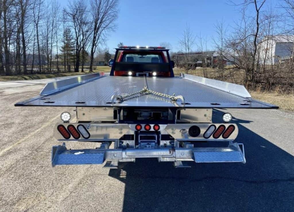 Fast Flatbed Towing Service